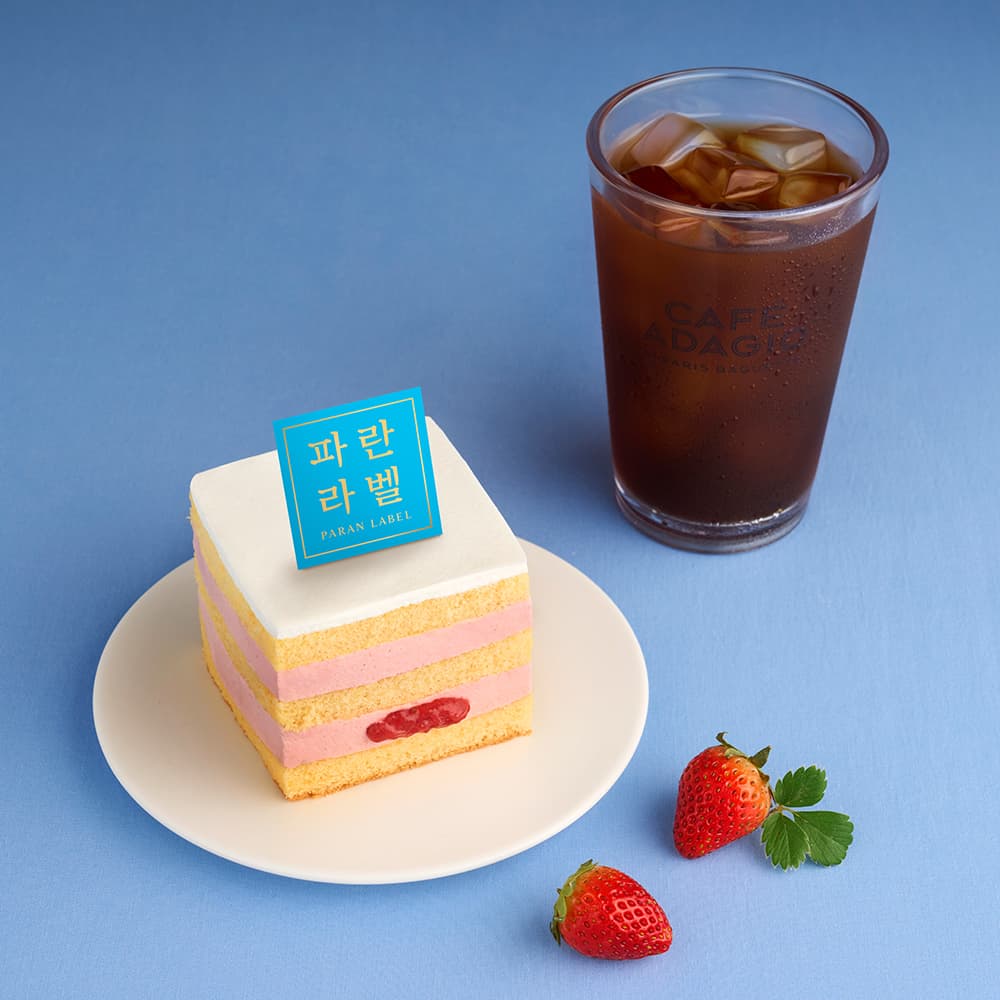 카톡선물하기) 파리바게뜨 파란라벨 저당 그릭요거트 미니케이크+아아 10,880원