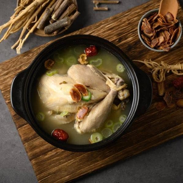 11번가) 진안 홍삼 삼계탕 800g 1+1개 14,120원 무배