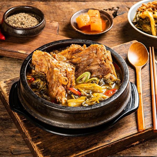 청담 뼈해장국 900g*3팩 외 소내장탕/곱창전골 등 (15,430원/무배)