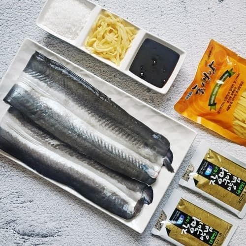 국내산 자포니카 민물장어 손질후 700g+생강채+소스 2봉 (22,330원/무배)1