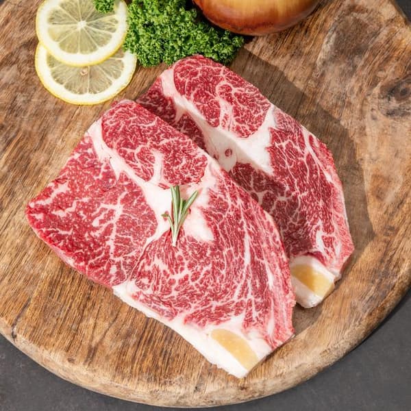 한우 등심 300g 1+ (17,010원/무료)