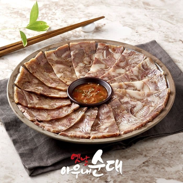 병천아우내 옛날 통편육 250g x 3팩 + 새우젓 (11,130원/무료)